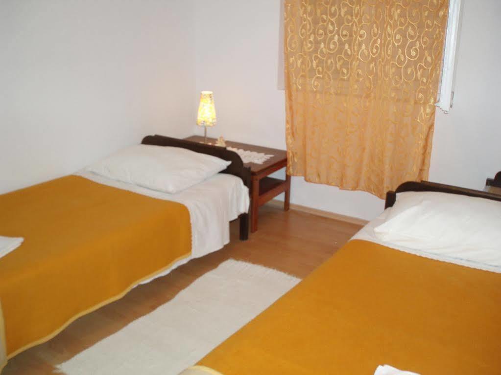 Guest house Family House Nozica