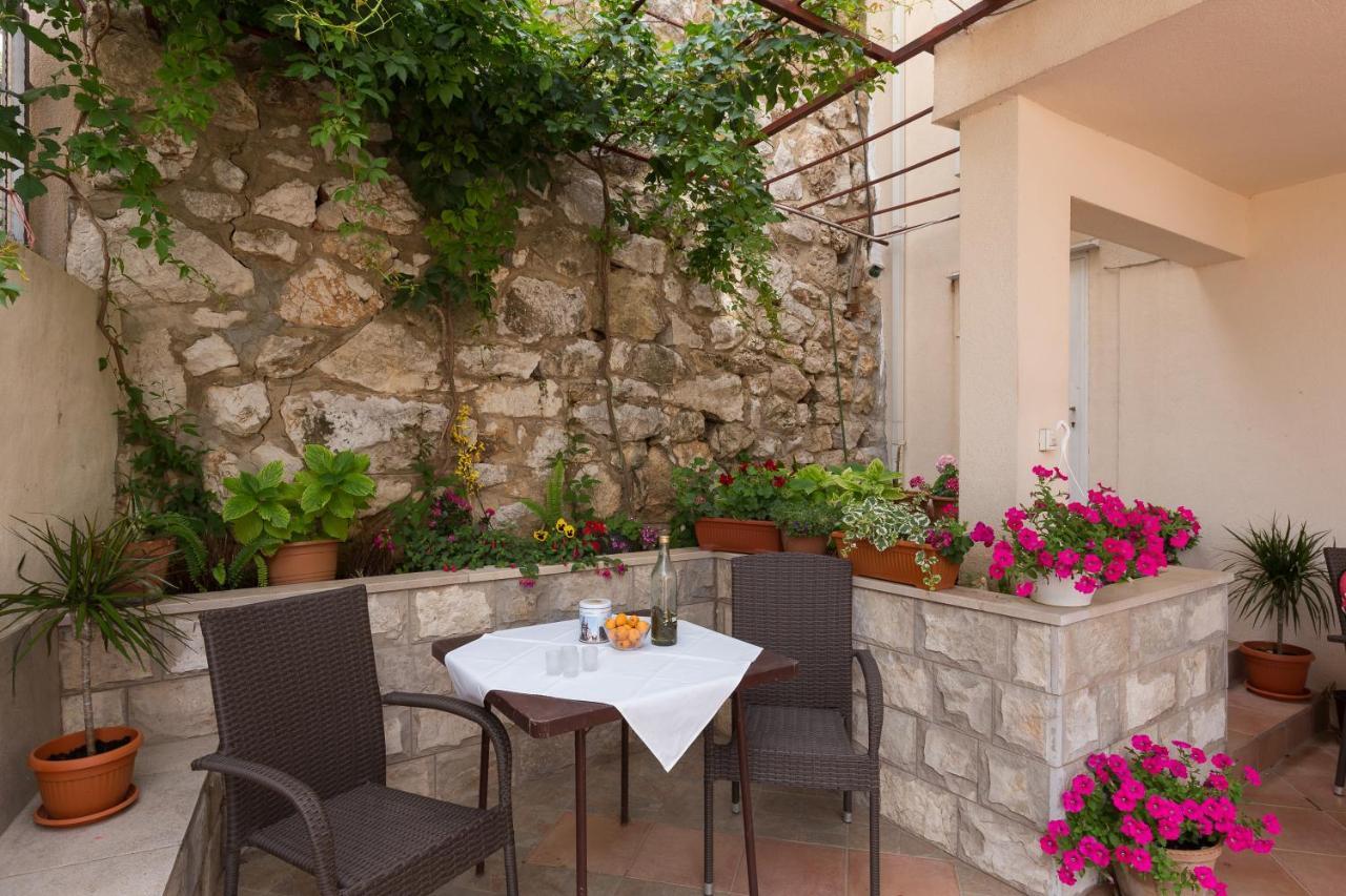 Family House Nozica Guest house 3*